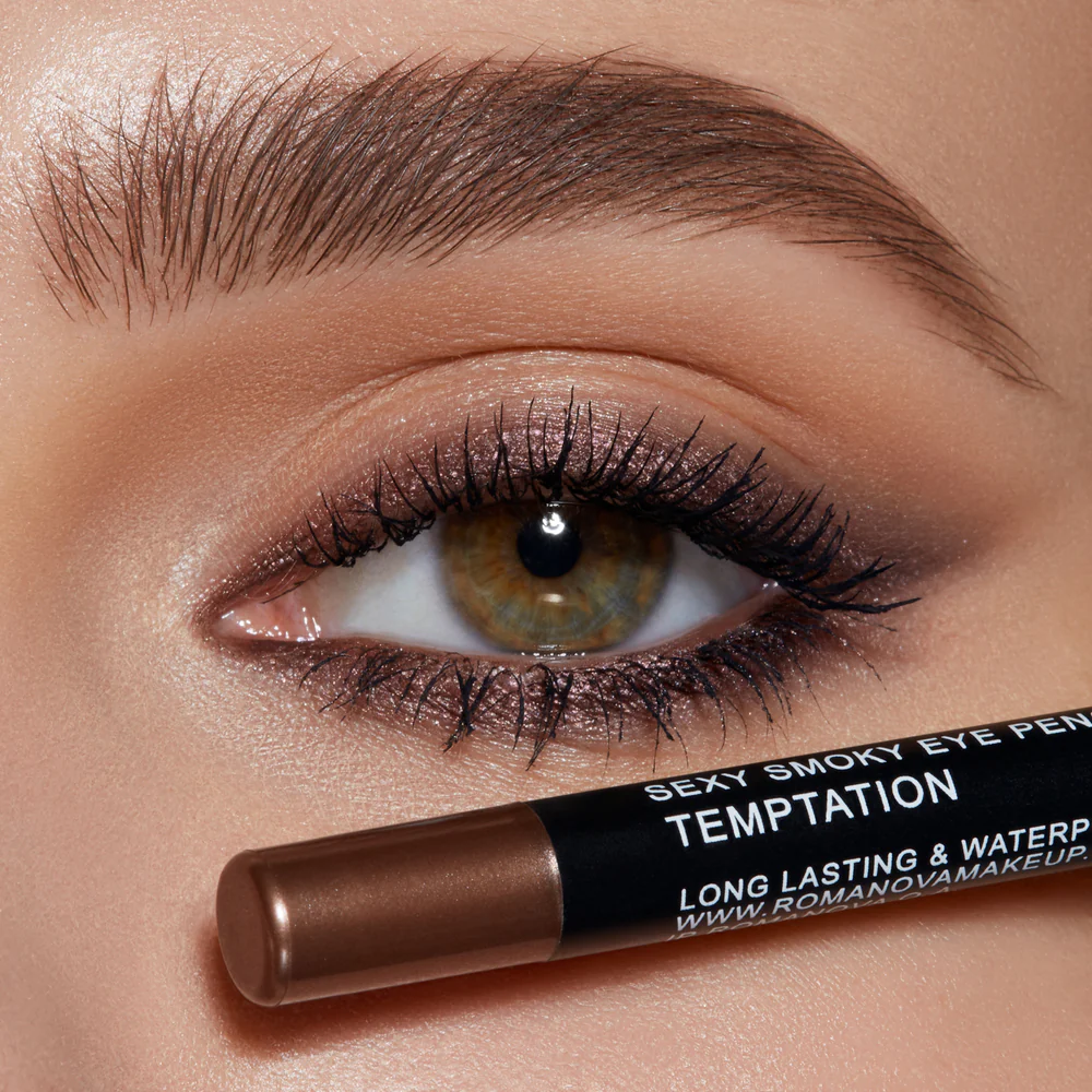 How Can Romanovamakeup’s Eye Makeup Products Transform Your Look?